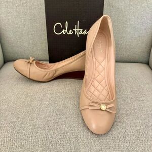 NWT NIB Cole Haan Tali Wedge Beige Leather Ballet Wedge with Bow Accent